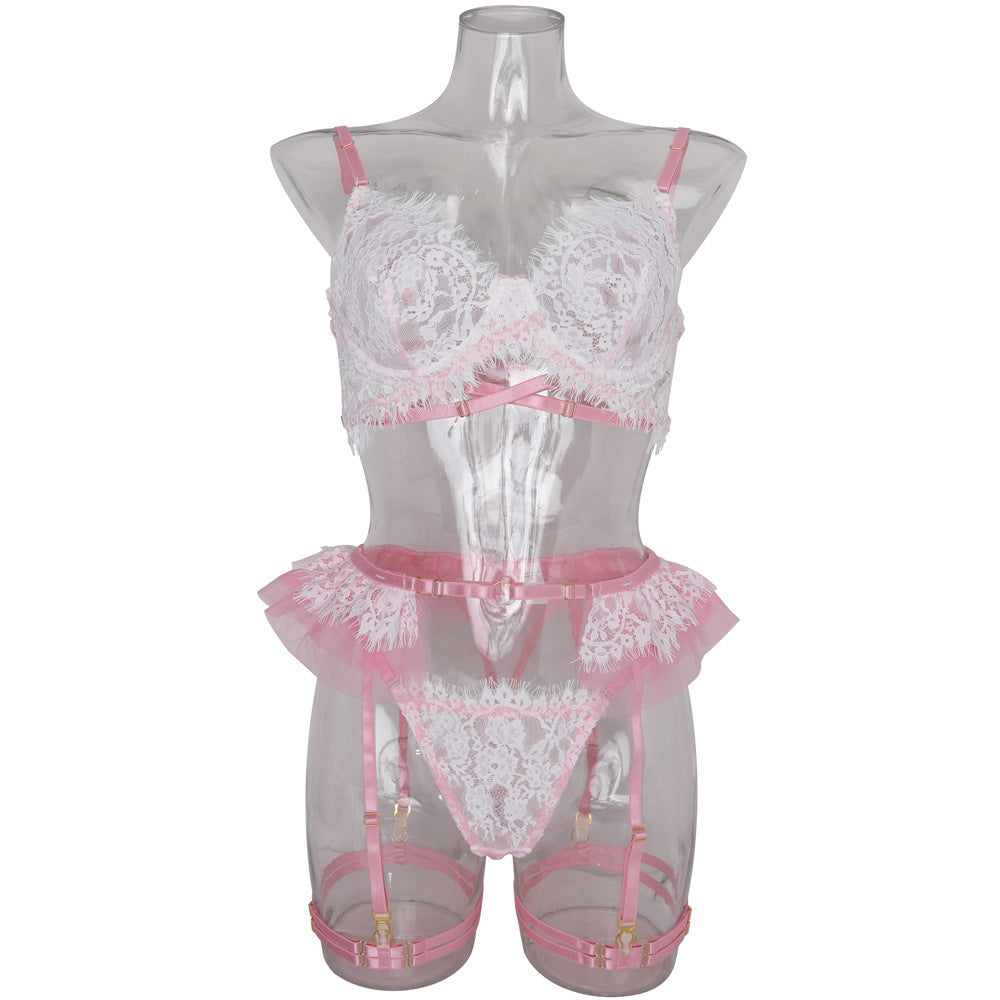 Lingerie sexy en dentelle avec nœud