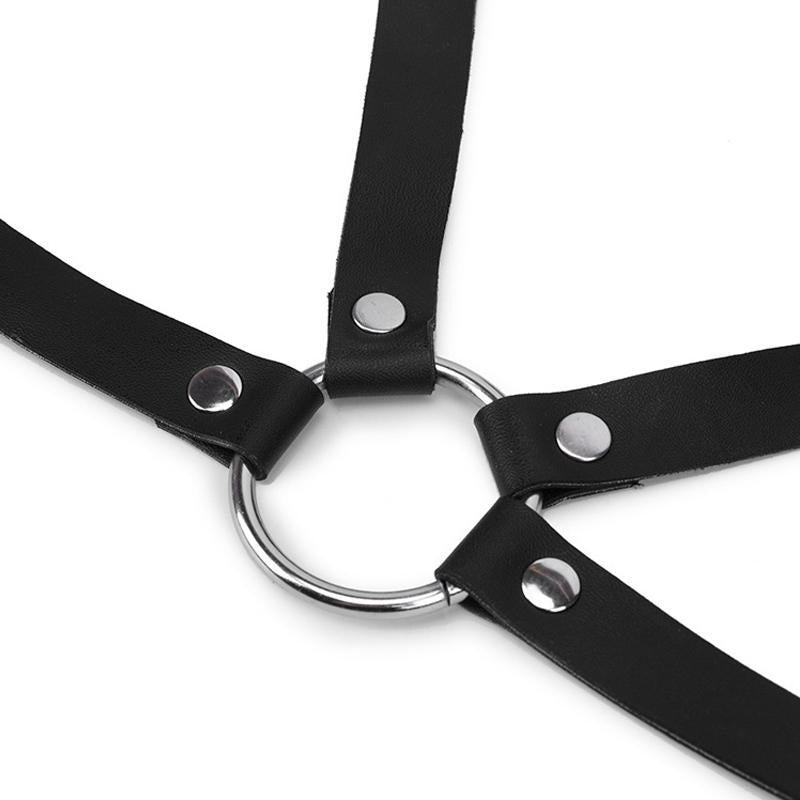 Lingerie Bondage en Cuir