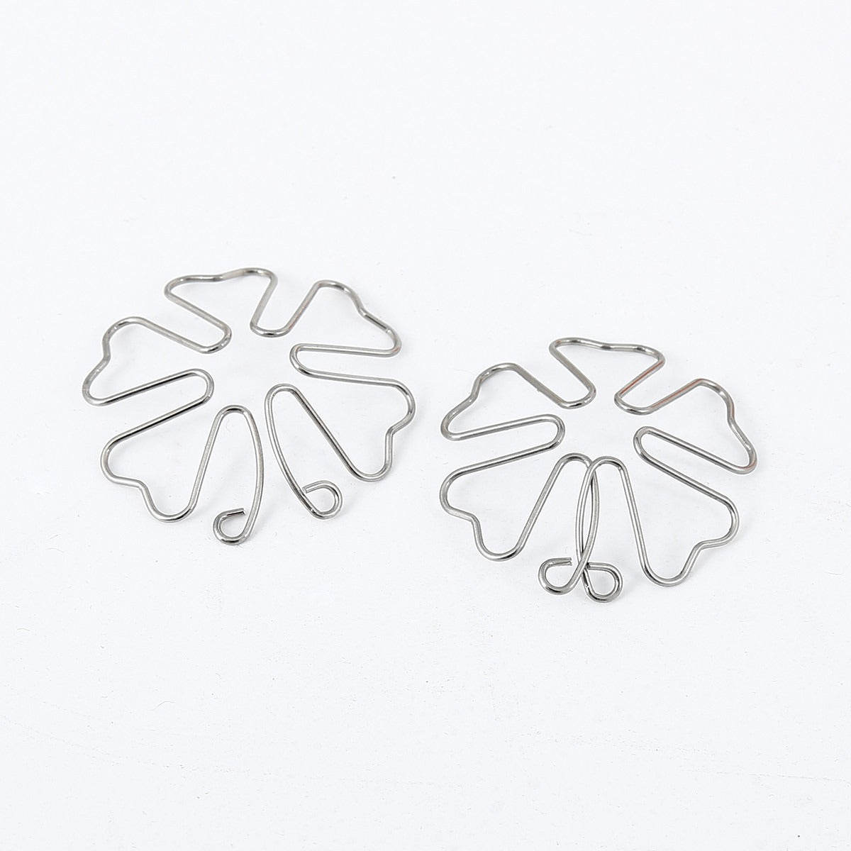 Bijou pour poitrine